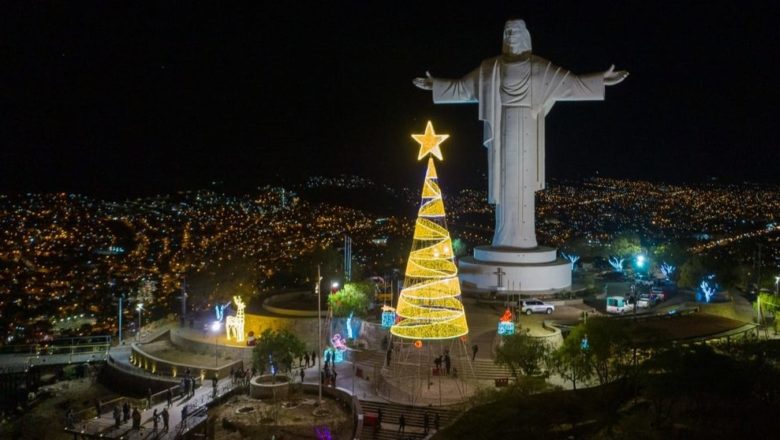 Cochabamba: Cristo registra 750 mil visitas en 2 meses y rompe récord; hoy finalizan ascensos nocturnos