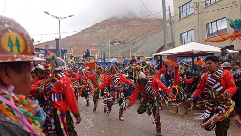 Potosí abre el Carnaval en Bolivia con la Bajada del Tata Q’aqcha 2023