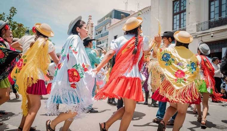 Tarija promociona el Carnaval Chapaco en el Norte de Argentina y espera récord de turistas