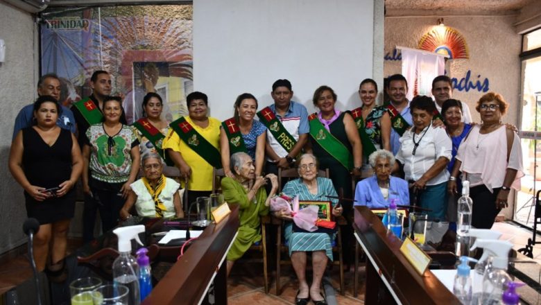Beni: Mujeres centenarias fueron reconocidas como transmisoras del patrimonio cultural inmaterial