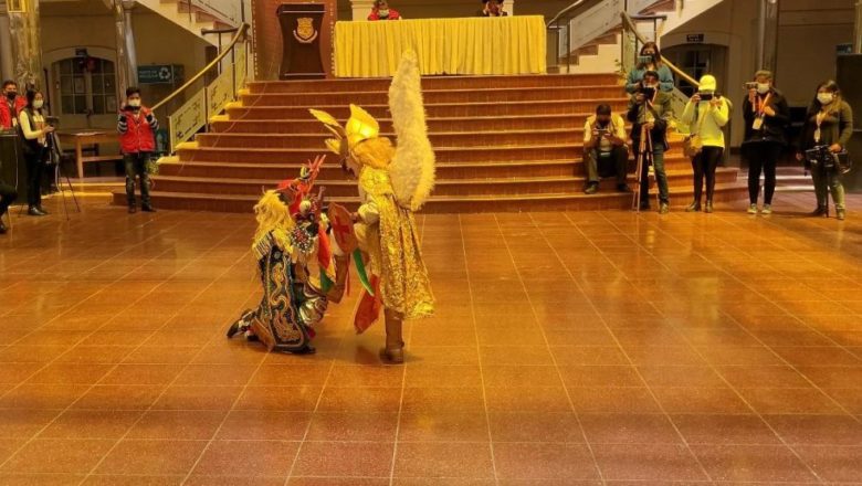 Niños de la Auténtica Diablada Oruro recrean relato de los 7 Pecados Capitales