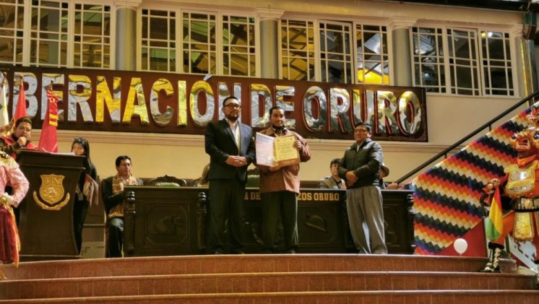 Reconocen a actores del Carnaval de Oruro por su contribución cultural