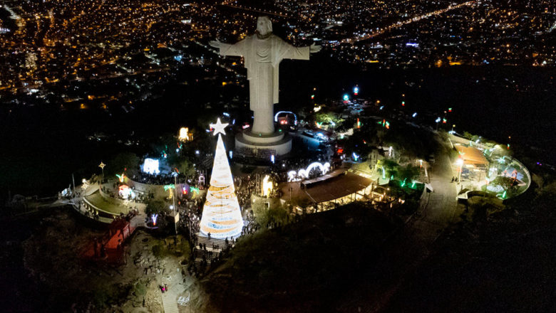 Color, fiesta y turismo por la Navidad: Se encienden más de 10 millones de focos en Cochabamba