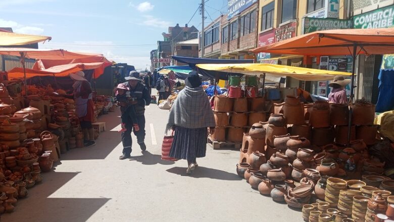 La feria de Ramos de El Alto es un espejo de la artesanía boliviana