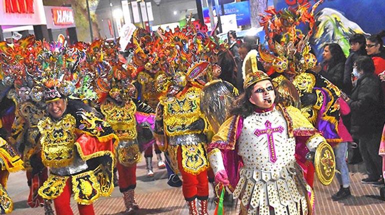 Fraternidades folklóricas de Oruro y Cochabamba harán vibrar las calles del Fexco 2024