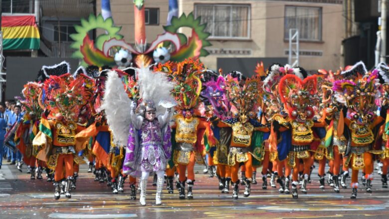 Hoy Oruro se engalana para el lanzamiento oficial del Carnaval del Bicentenario