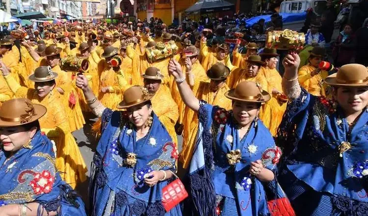 El Gran Poder ha dado paso una nueva élite aymara en 100 años y tres generaciones con la danza madre, la Morenada