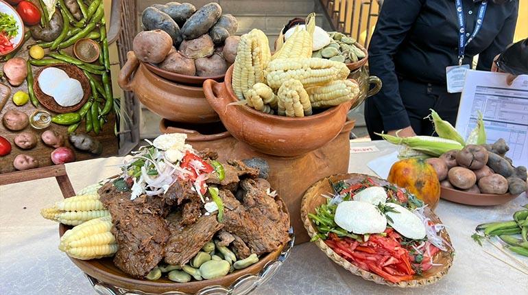 Montan museo por el Día Municipal de la Gastronomía Cochabambina