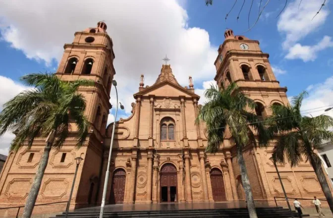 Catedral de Santa Cruz en Bolivia es declarada patrimonio arquitectónico, urbanístico y eclesiástico