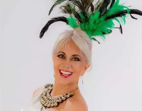 Santa Cruz: Jackeline Limpias es la Reina del Carnaval de Antaño 2025