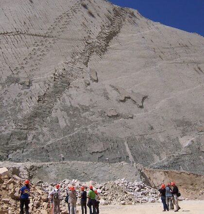 Cómo es Cal’Orcko, el sitio con más huellas de dinosaurios del mundo y está en Sucre